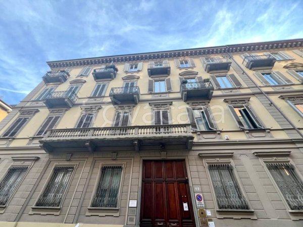 appartamento in vendita a Torino in zona Cit Turin