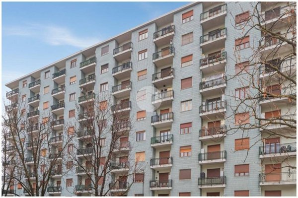appartamento in vendita a Torino in zona Lucento