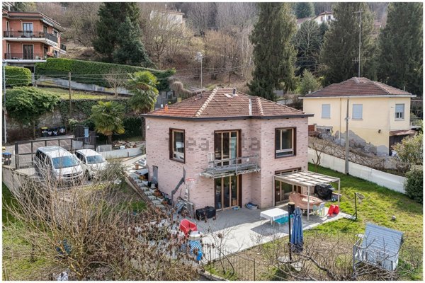 casa indipendente in vendita a Torino in zona Superga