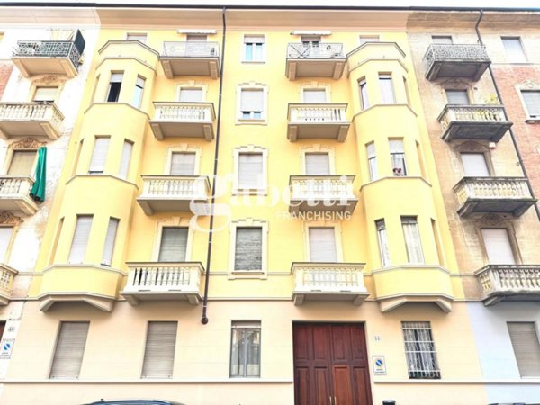 appartamento in vendita a Torino in zona Parella