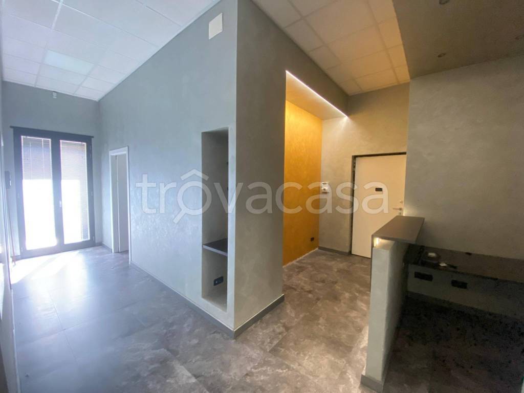 ufficio in vendita a Torino in zona Lingotto