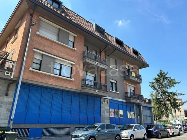 appartamento in vendita a Torino in zona Lucento