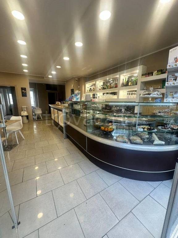 negozio in vendita a Torino in zona Pozzo Strada