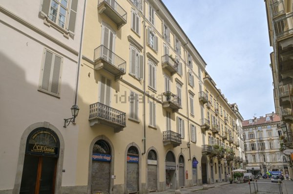 appartamento in vendita a Torino in zona Centro Storico