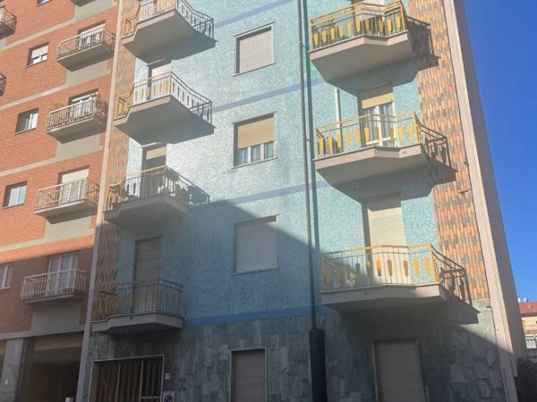 appartamento in vendita a Torino in zona Borgata Vittoria