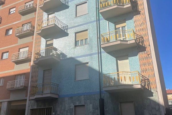 appartamento in vendita a Torino in zona Borgata Vittoria