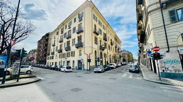 negozio in vendita a Torino in zona Vanchiglia