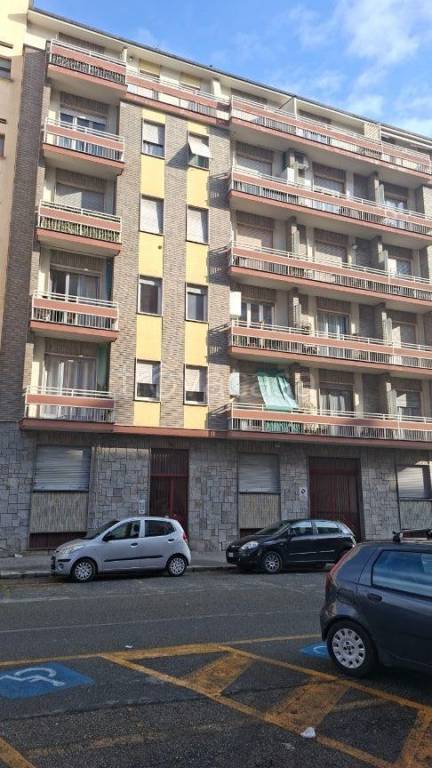 appartamento in vendita a Torino in zona Lingotto