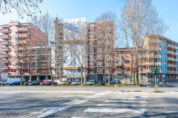 negozio in vendita a Torino in zona Santa Rita