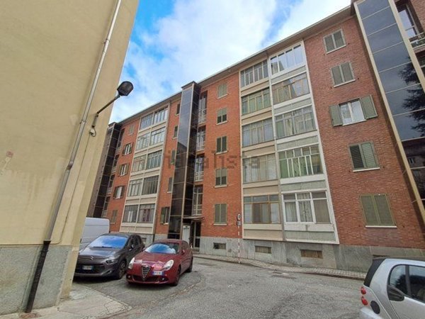 appartamento in vendita a Torino in zona Millefonti