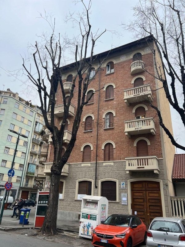 appartamento in vendita a Torino in zona Borgata Vittoria