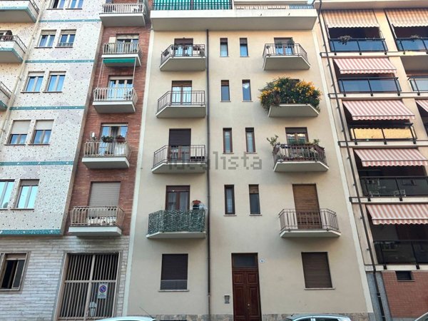 appartamento in vendita a Torino in zona Santa Rita