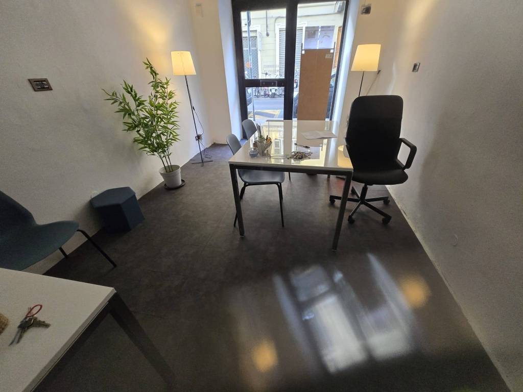 negozio in vendita a Torino in zona San Salvario