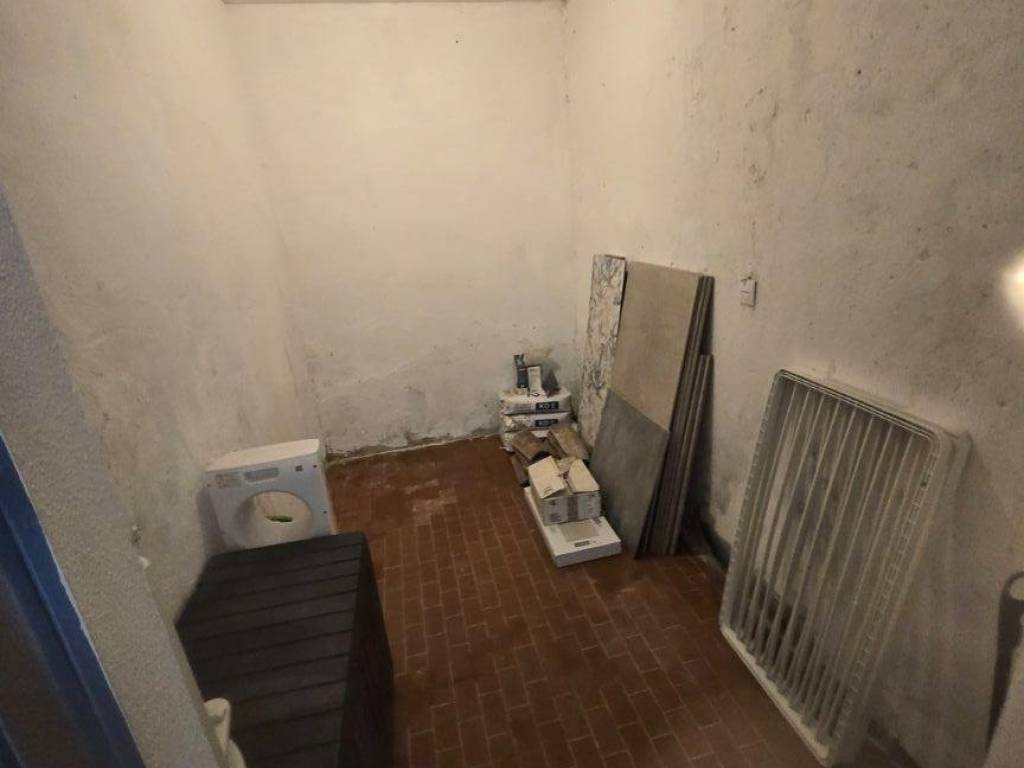 locale commerciale in vendita a Torino in zona San Donato