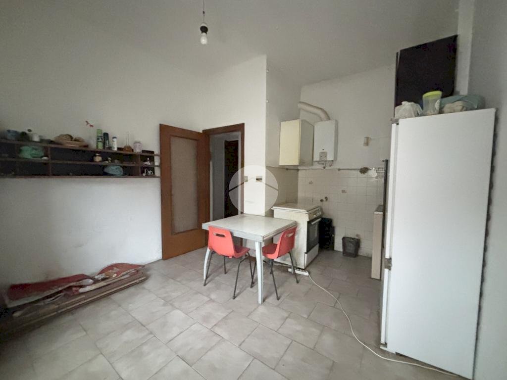 appartamento in vendita a Torino in zona Borgata Vittoria