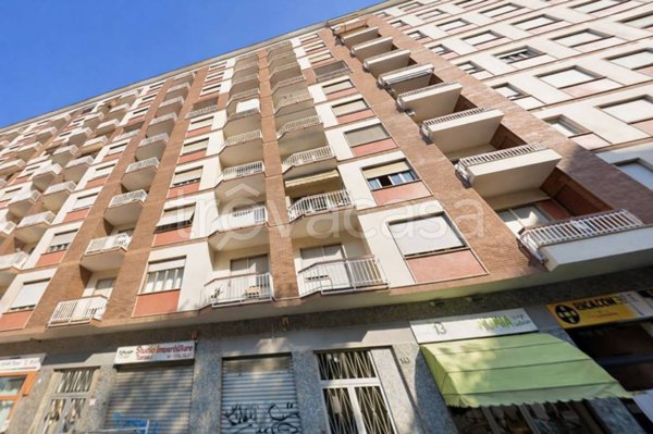 negozio in vendita a Torino in zona Santa Rita