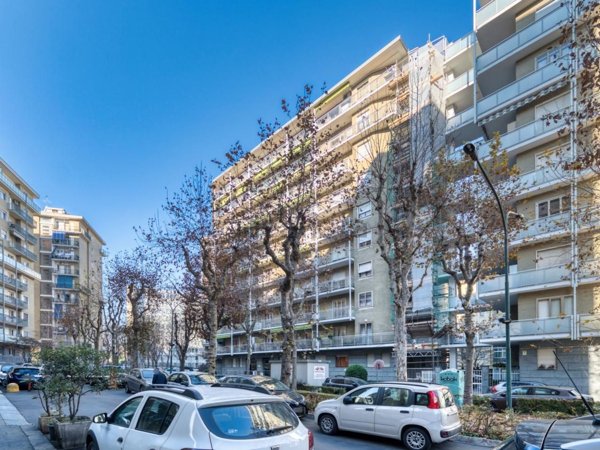 appartamento in vendita a Torino in zona Campidoglio