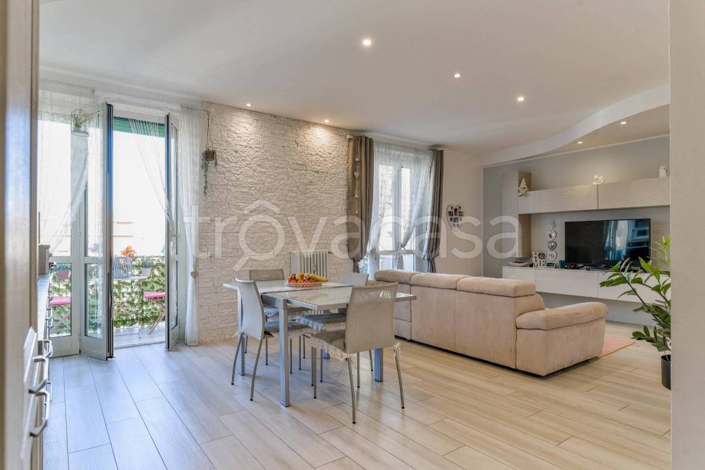 appartamento in vendita a Torino in zona Lucento