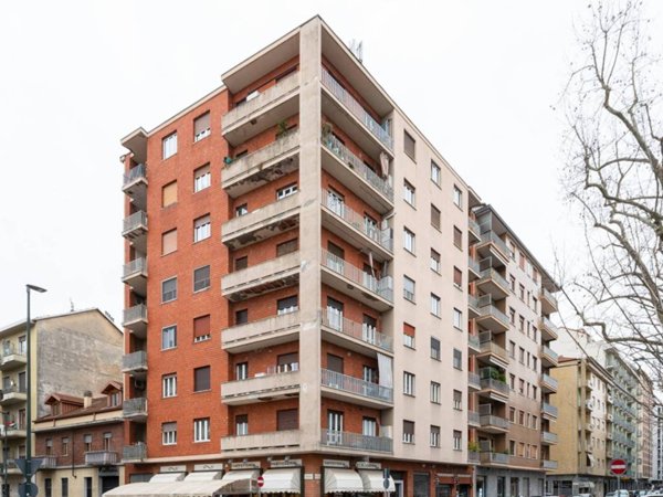 appartamento in vendita a Torino in zona Parella