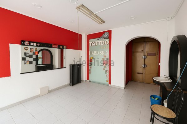 locale commerciale in vendita a Torino