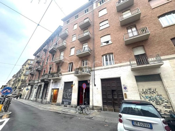 negozio in vendita a Torino in zona San Salvario