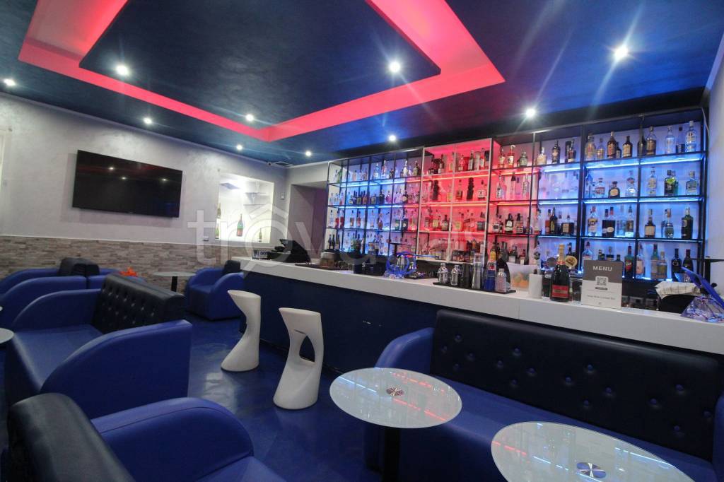 negozio in vendita a Torino in zona San Salvario