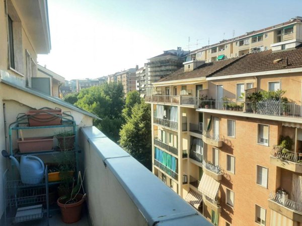 appartamento in vendita a Torino in zona Santa Rita