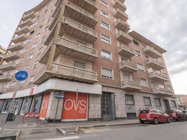 appartamento in vendita a Torino in zona Aurora