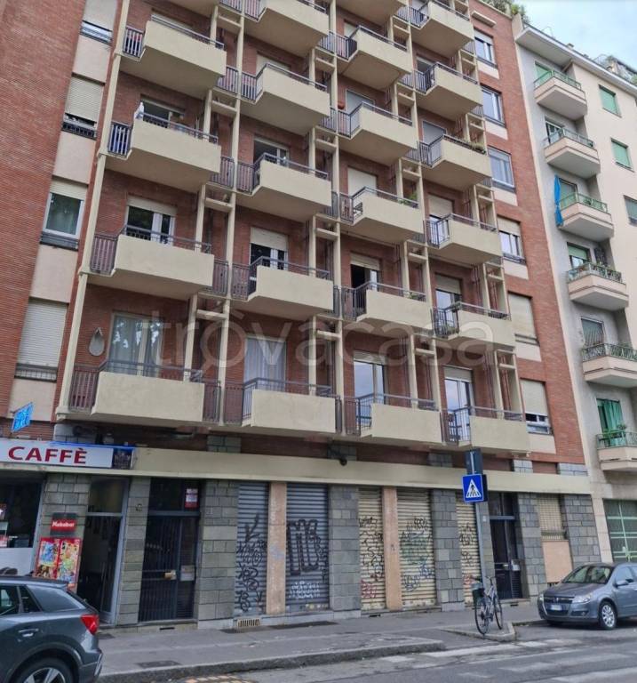 appartamento in vendita a Torino in zona Aurora