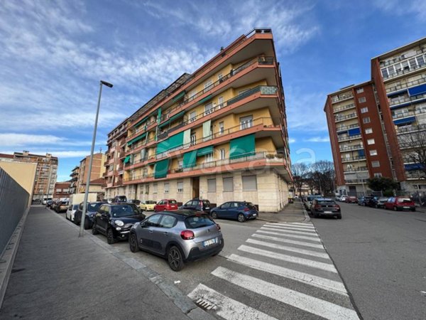 appartamento in vendita a Torino in zona Lucento