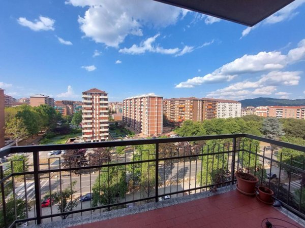 appartamento in vendita a Torino in zona Santa Rita