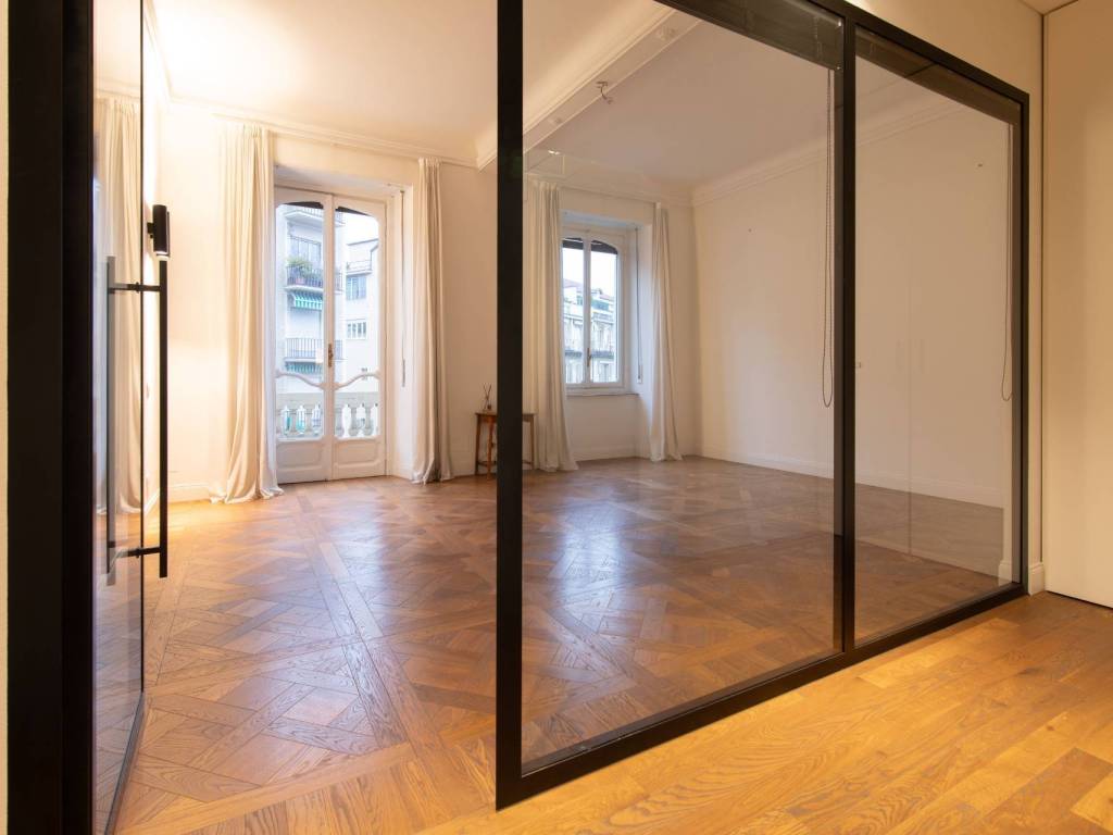 ufficio in vendita a Torino in zona Cit Turin