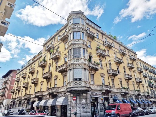appartamento in vendita a Torino in zona San Salvario