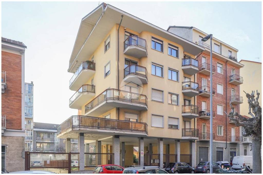 appartamento in vendita a Torino in zona Lucento