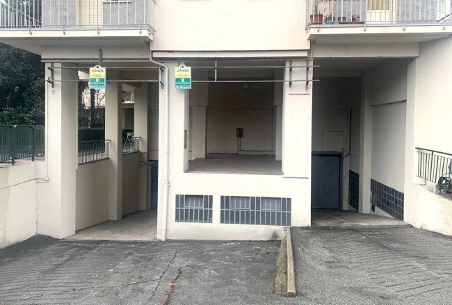 locale commerciale in vendita a Torino