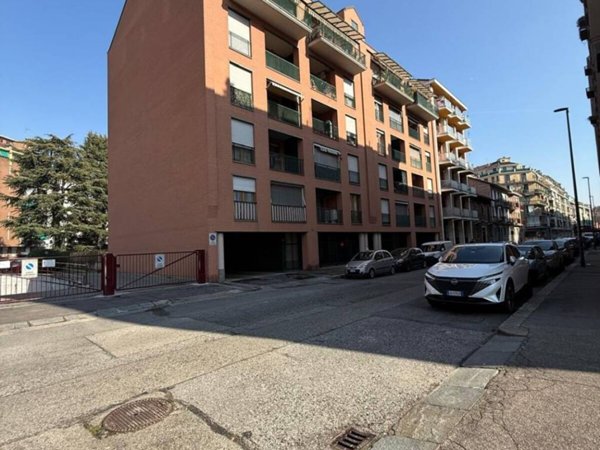 appartamento in vendita a Torino in zona Borgata Vittoria
