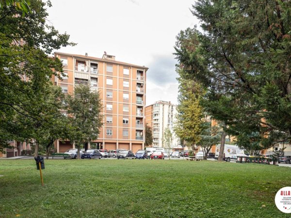 appartamento in vendita a Torino in zona Mirafiori Sud