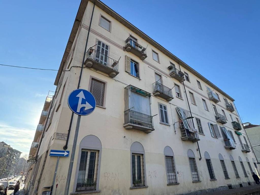appartamento in vendita a Torino in zona Aurora