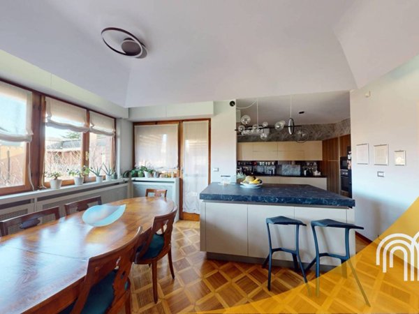 appartamento in vendita a Torino in zona Parella