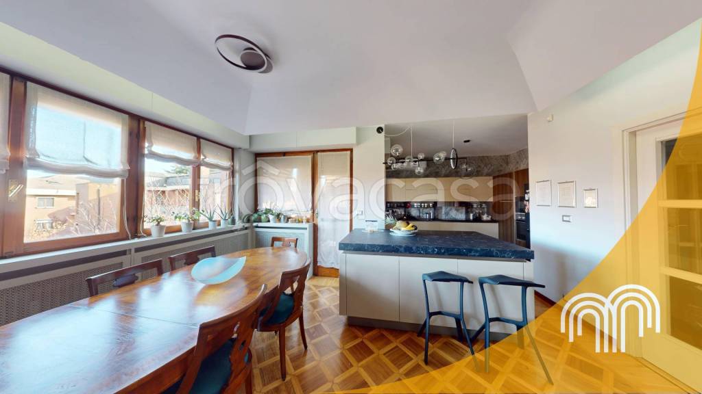 appartamento in vendita a Torino in zona Parella