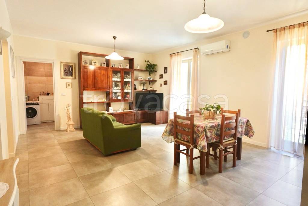 appartamento in vendita a Torino in zona Cenisia