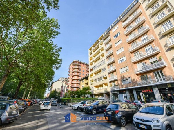 negozio in vendita a Torino in zona Millefonti