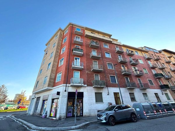 appartamento in vendita a Torino in zona Borgata Vittoria