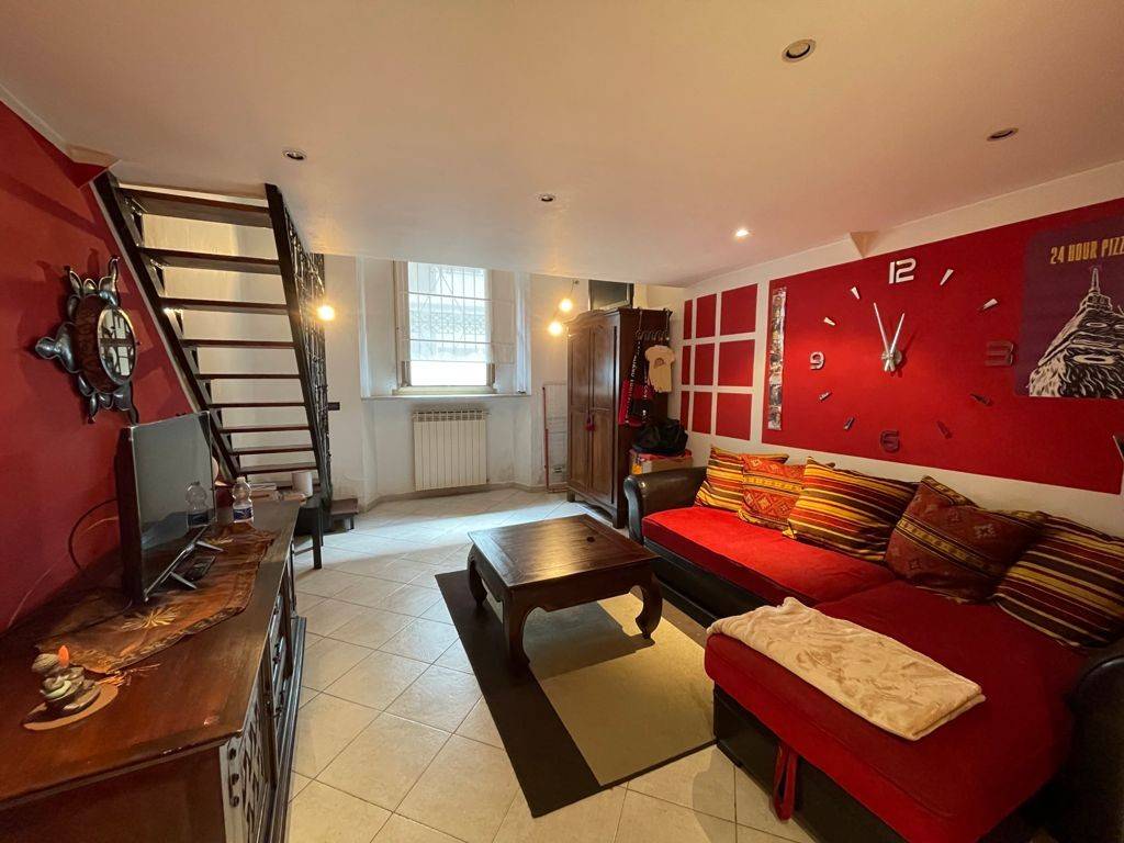 appartamento in vendita a Torino in zona Cenisia