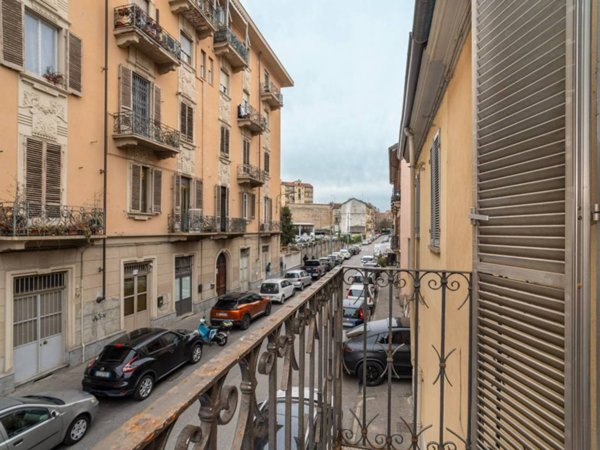 appartamento in vendita a Torino in zona Lucento