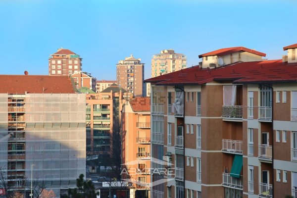 appartamento in vendita a Torino in zona Lingotto