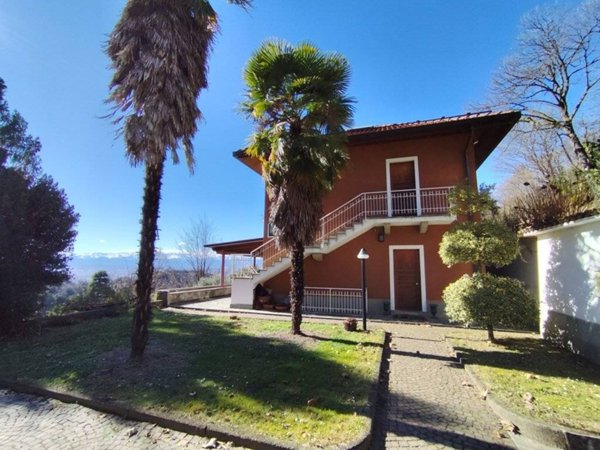 casa indipendente in vendita a Torino in zona Superga