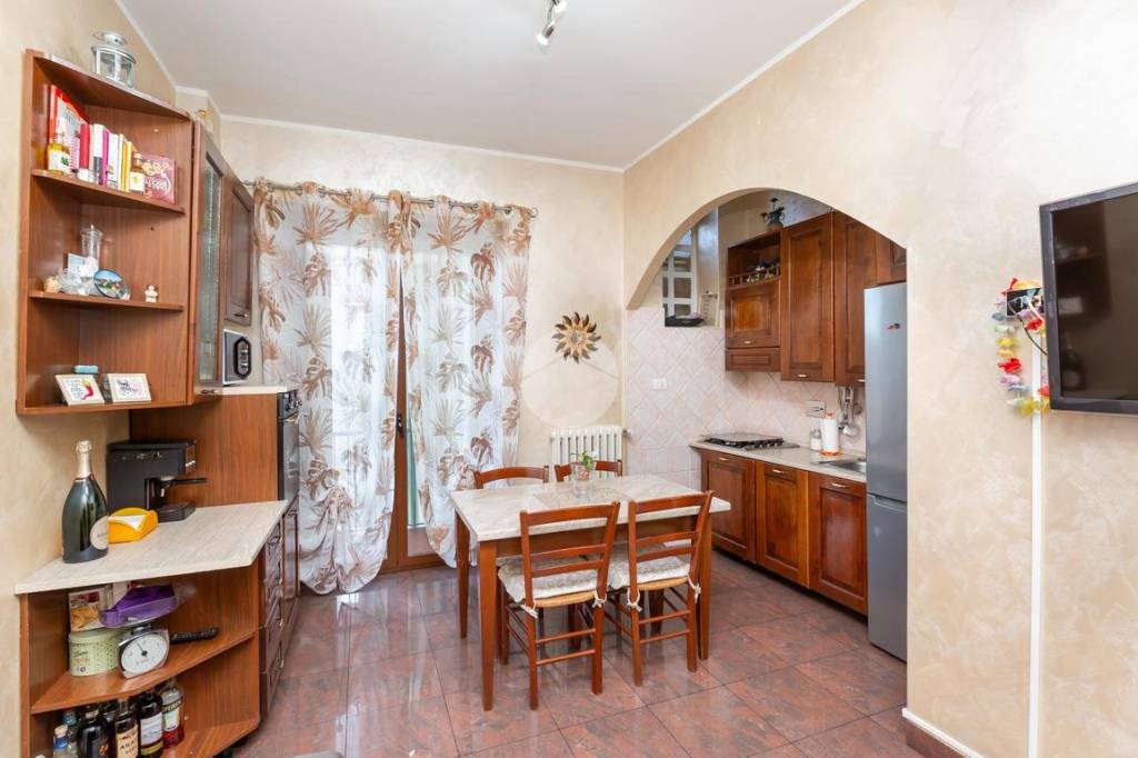 appartamento in vendita a Torino in zona Borgata Vittoria