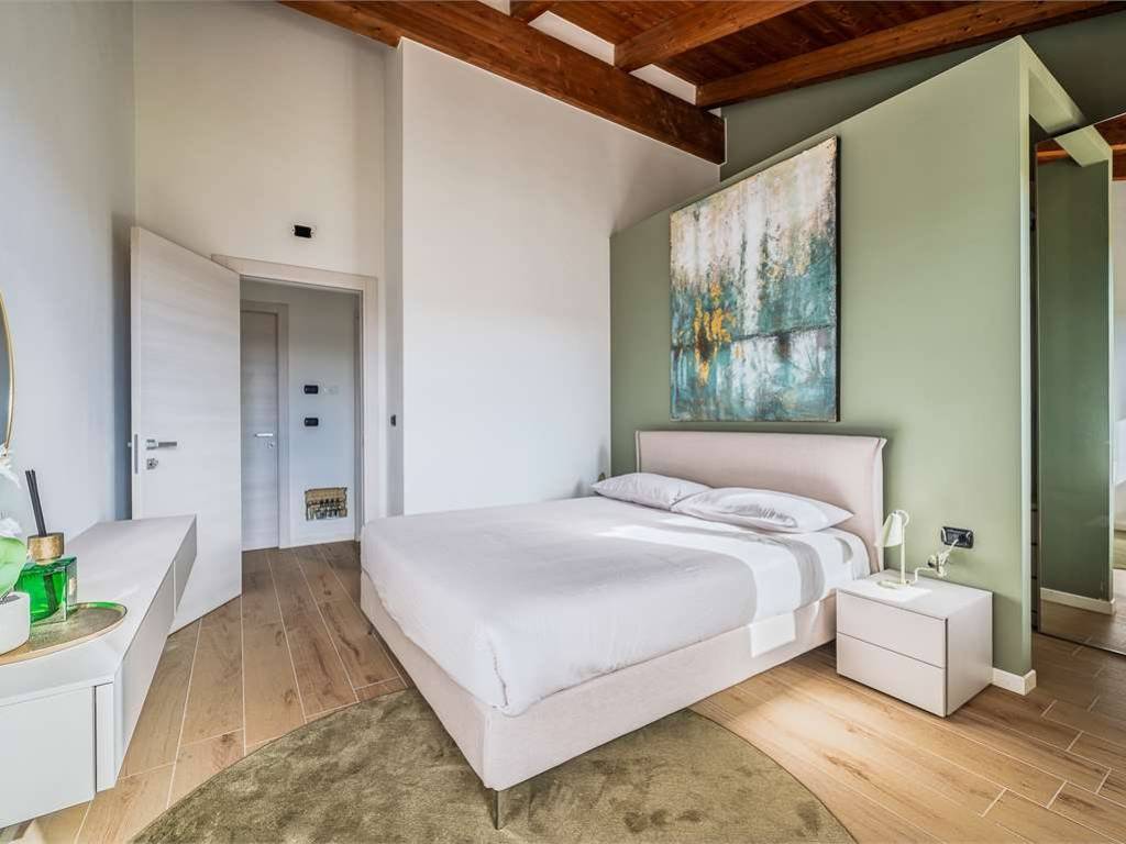 casa indipendente in vendita a Torino in zona Mirafiori Sud