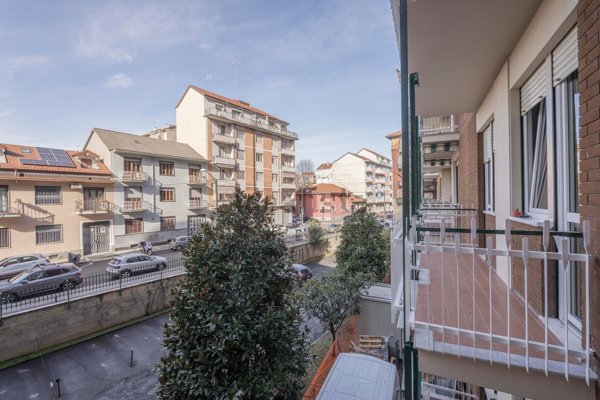 appartamento in vendita a Torino in zona Madonna di Campagna